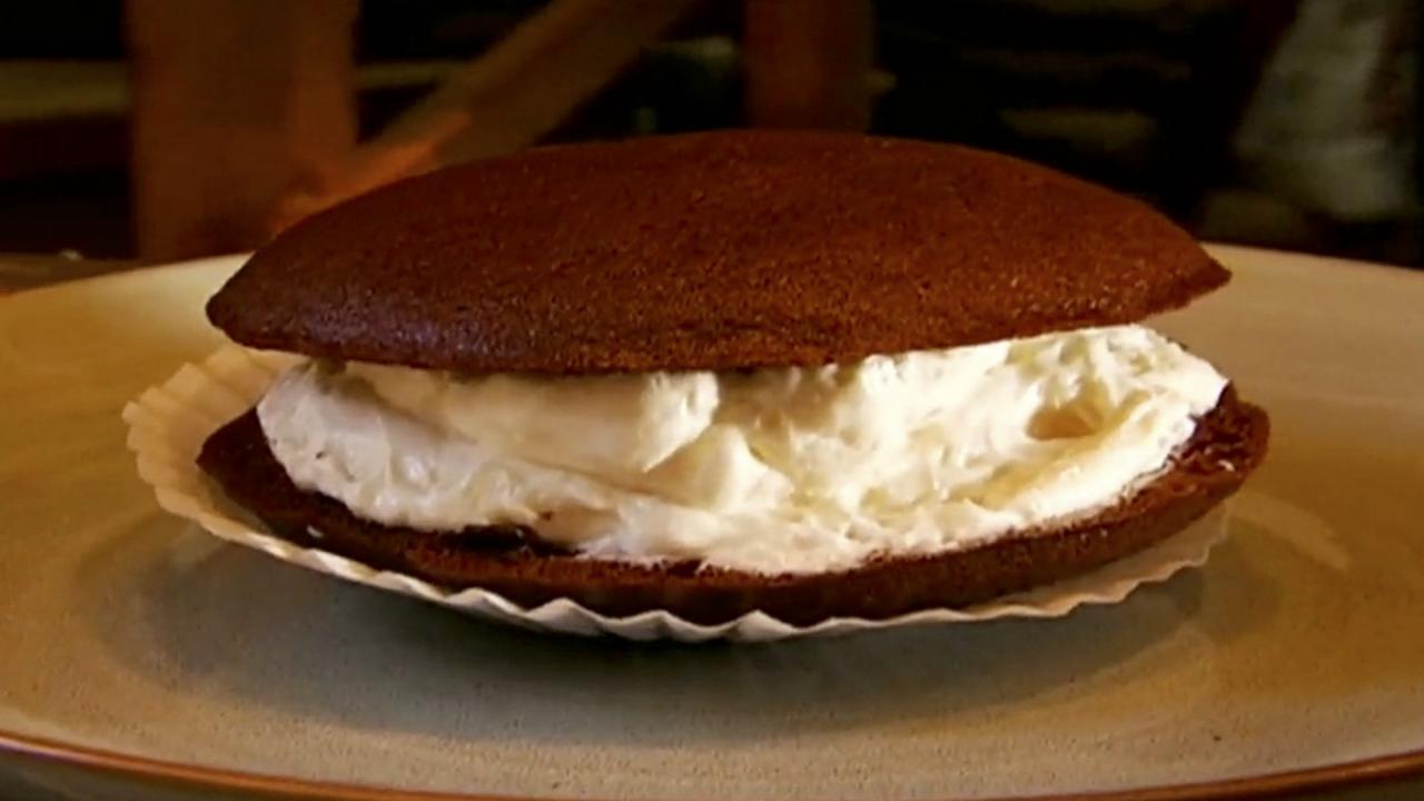 Whoopie Pies With Chuck