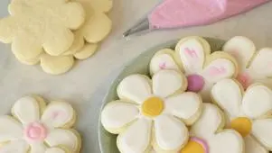 How to Decorate Cookies