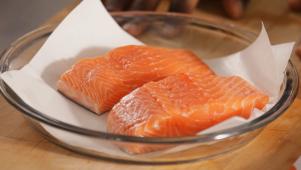 How to Saute Meat and Fish