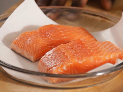 How to Saute Meat and Fish