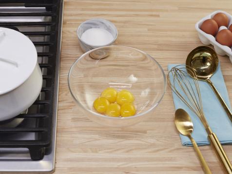 How to Temper Eggs