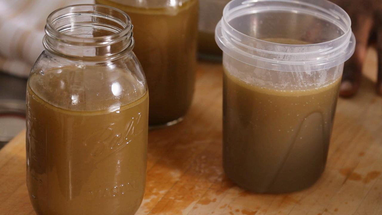 How to Make Chicken Stock