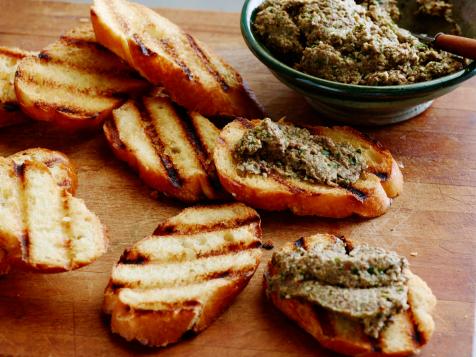 Mushroom Pesto Crostini