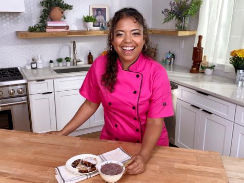 Cinnamon Casabitos with Fudge Sauce