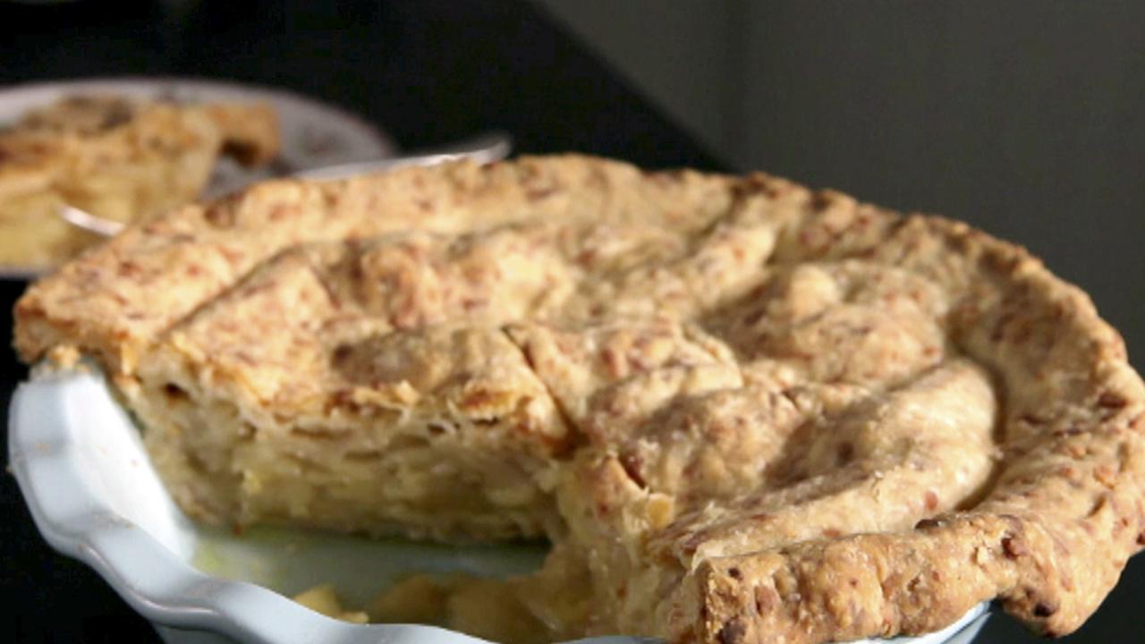 Cheddar Cheese Apple Pie