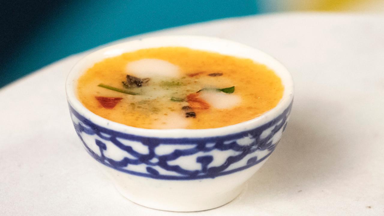 Carrot Coconut Curry Soup