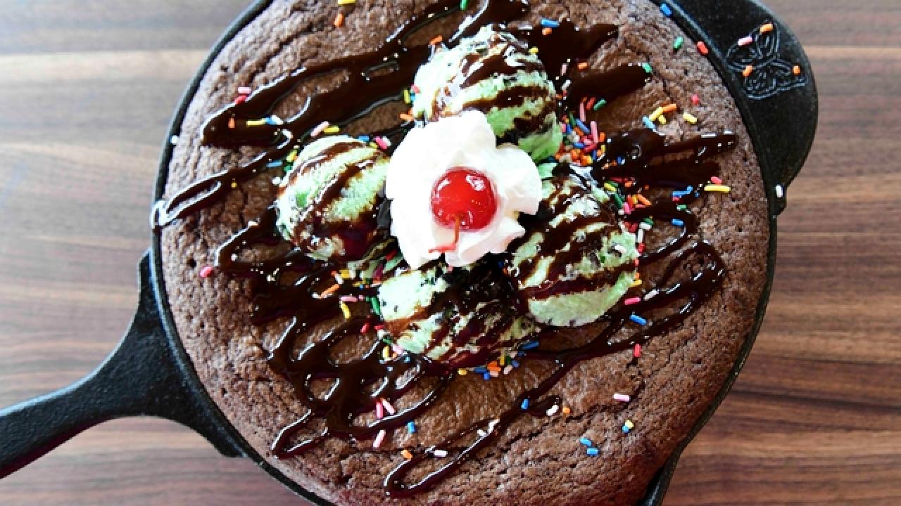 Layered Brownie Skillet Sundae