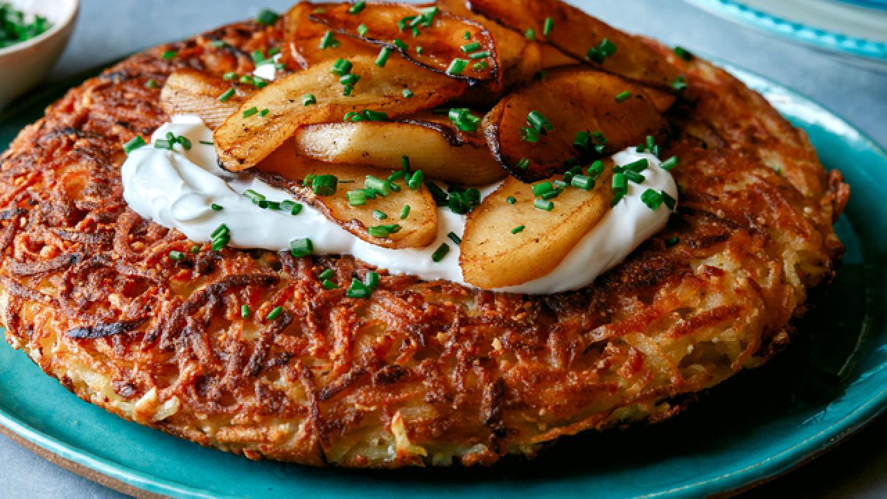 Pan-Fried Giant Latke with Caramelized Apples and Sour Cream