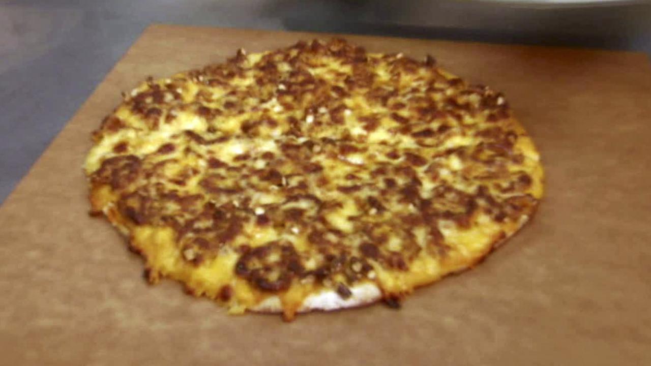 Cheesy Pretzel Pizza