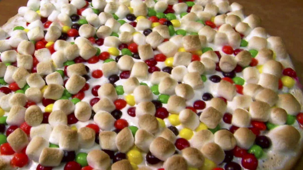 Dirt Cake Pizza