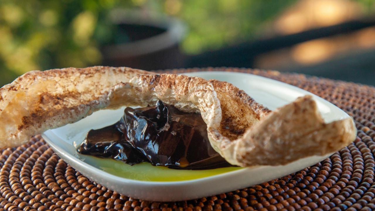 Chocolate Blood Cremeux and Chichachurros