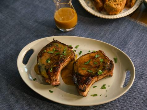 Pan-Seared Pork Chops with Sweet Mustard Sauce