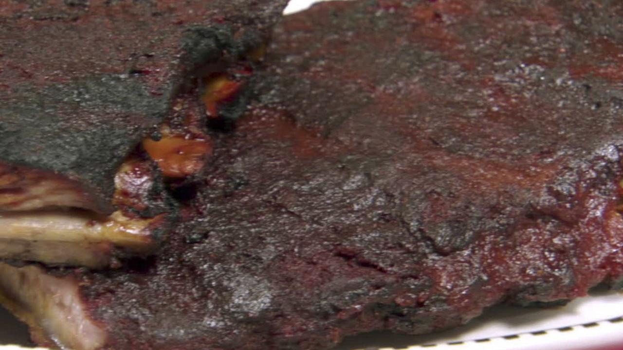 Carolina-Style Ribs and Beans