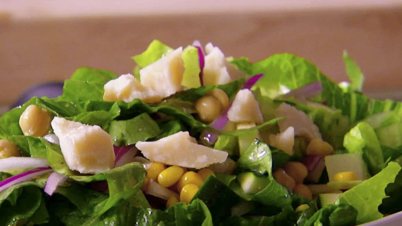 Garbanzo and Zucchini Salad