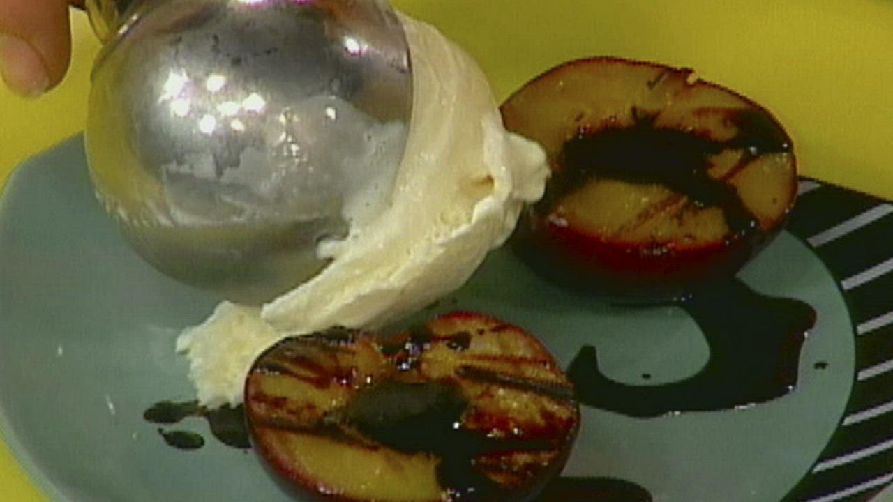 Balsamic Glazed Grilled Plums