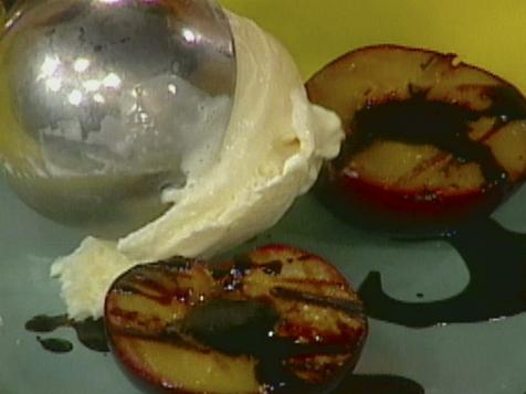Balsamic Glazed Grilled Plums