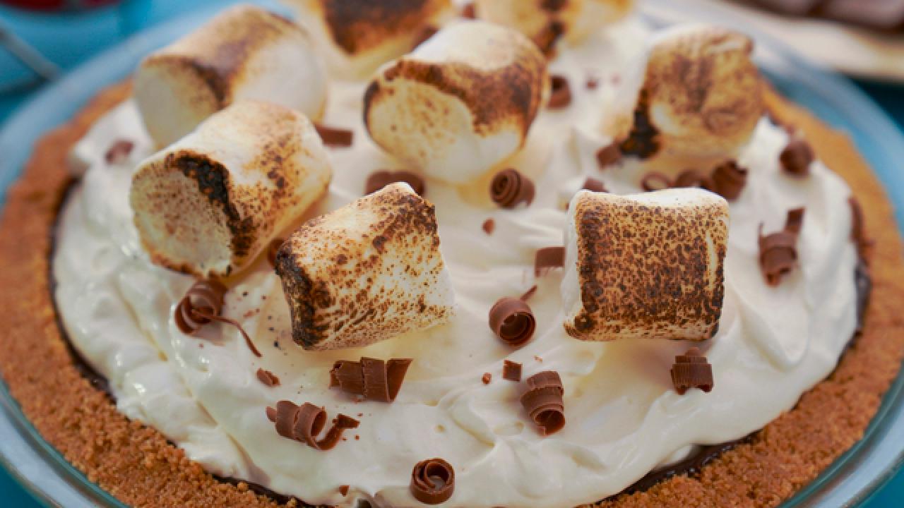 S'mores Ice Cream Pie