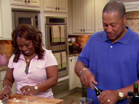 Neelys' Grilled Steak Sandwich