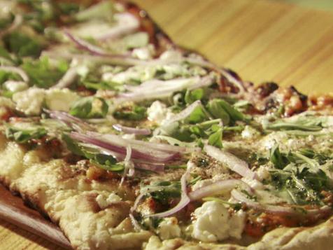 Red Pepper Basil Pesto Pizza