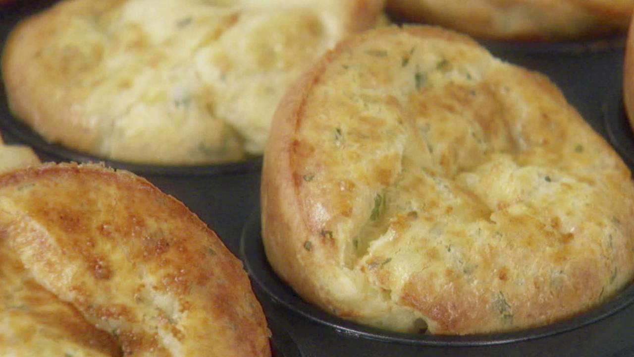 Garlic and Cheese Popovers