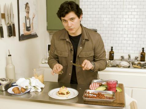Crack an Egg with Fabrizio Villalpando