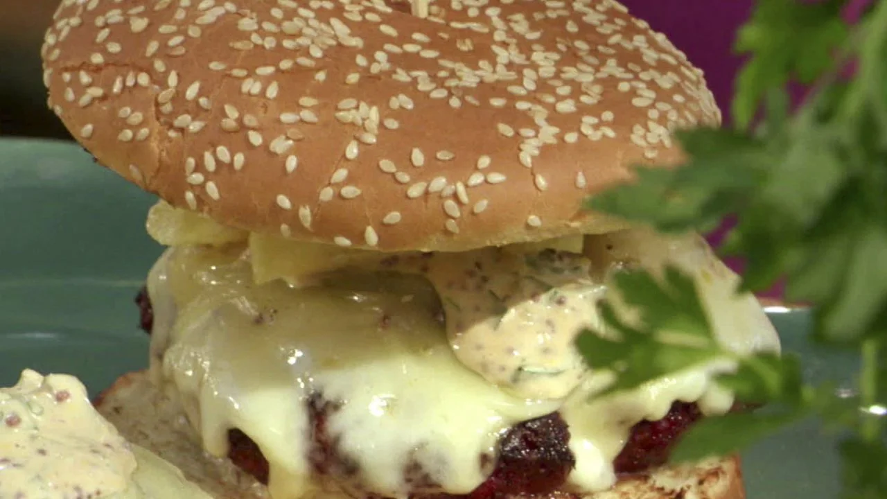 Bobby's Spicy Louisiana Burger