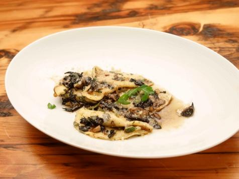 Mezzaluna Pasta