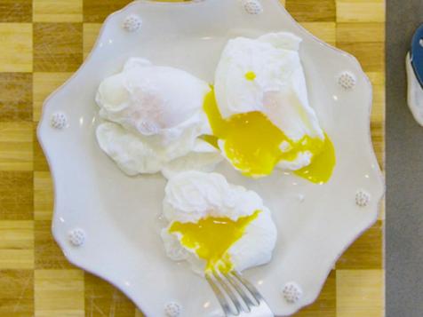 How to Poach Eggs