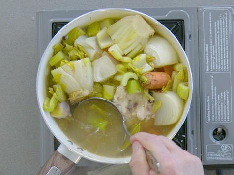 How to Make Chicken Stock