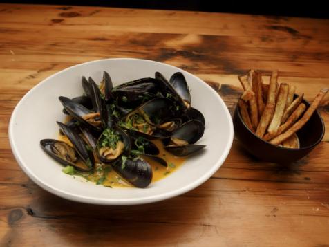 Bobby's Mussels and Fries