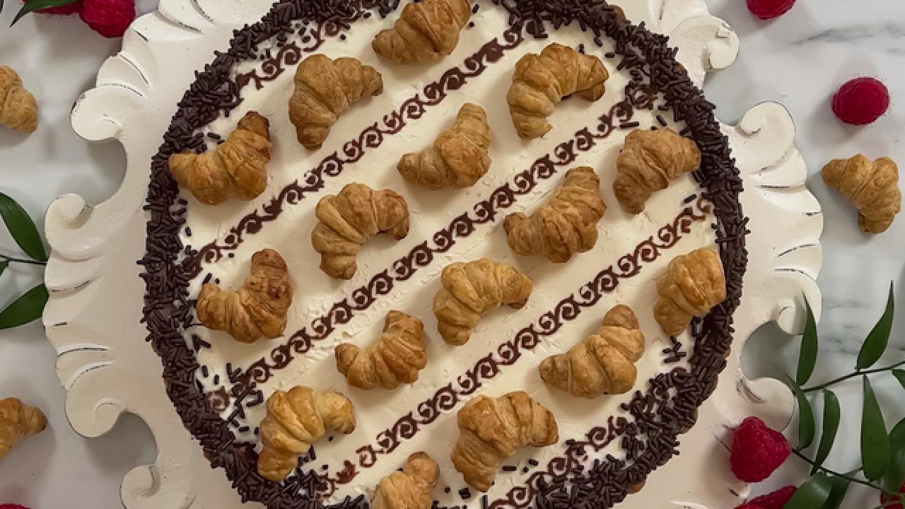 Tiny Croissant Pie