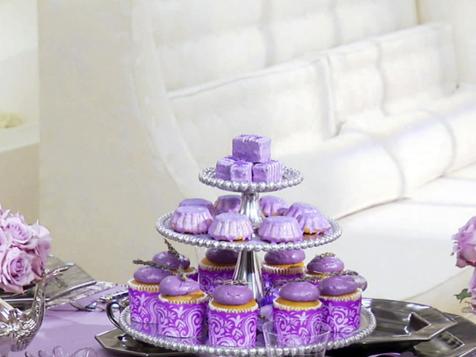 Tablescape Mini Cakes