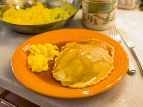 Crack an Egg with Lesley Téllez
