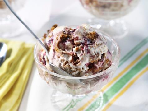 Blackberry Crunch No-Churn Ice Cream