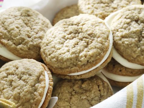 Brown Sugar Oatmeal Cream Pies