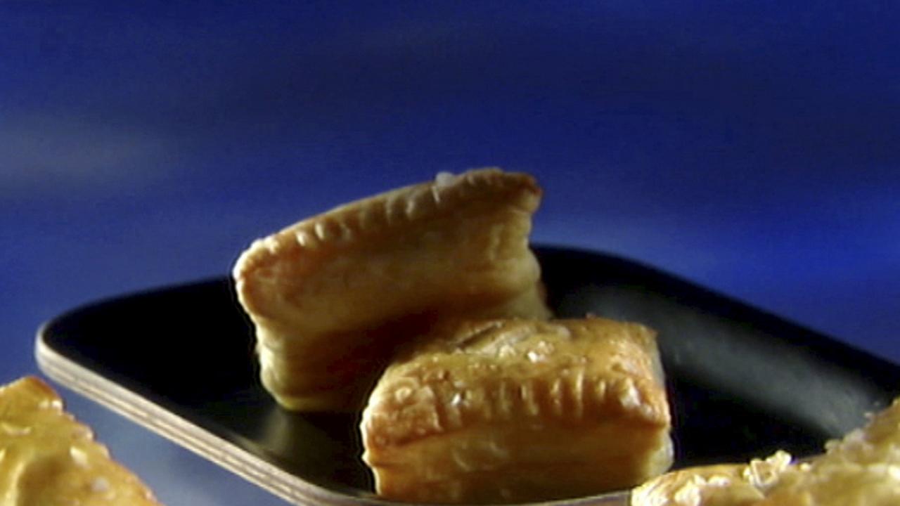 Guy's Sweet Figs in a Blanket
