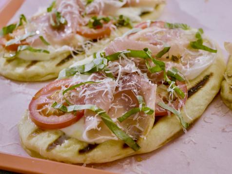 Margherita and Prosciutto Pizzettes