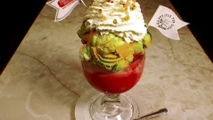 Farrell's Gibson Girl With Mo