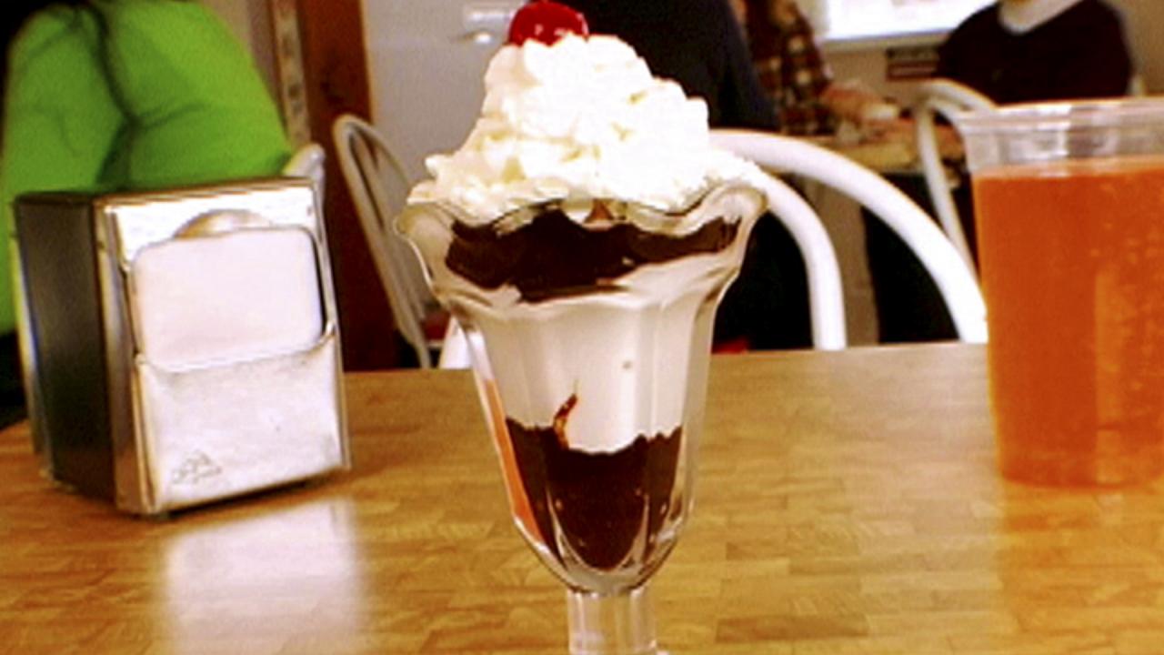 Smuggler's Hot Fudge Sundae