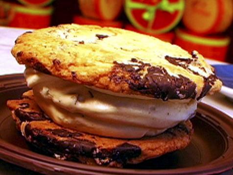 Ice Cream Sandwich With Duff
