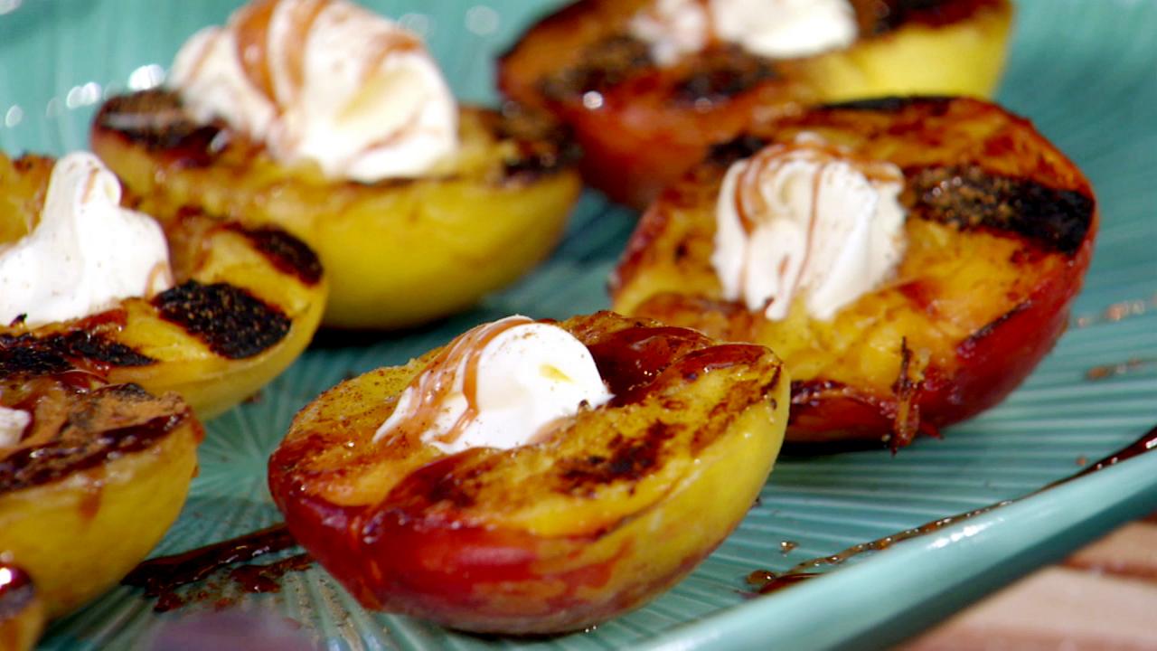 Bobby's Grilled Peaches