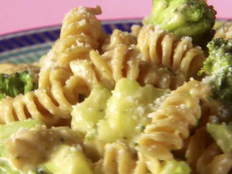 Too-EZ Broccoli Mac 'n' Cheese