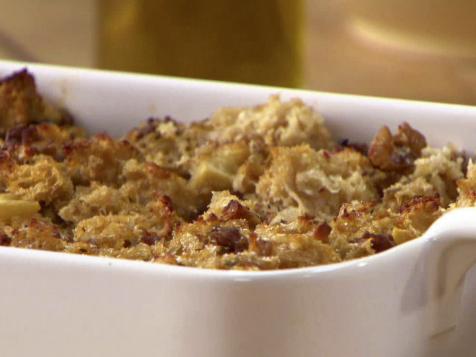Sausage-Apple-Walnut Stuffing