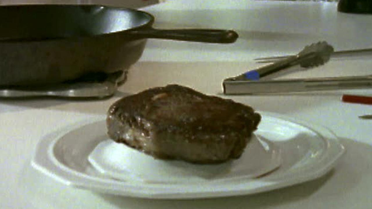 Alton Brown Makes Pan-Seared Rib-Eye Steak