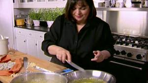 How to Cook the Perfect Linguine With Shrimp Scampi