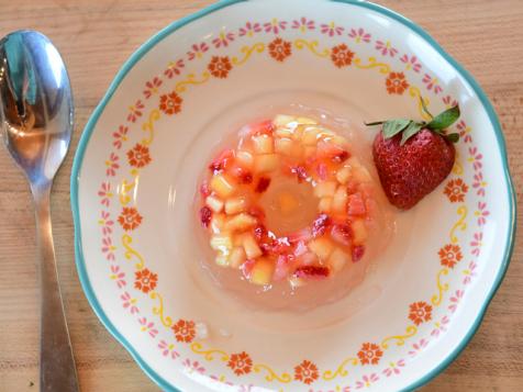 Strawberry Lemonade Prosecco Jellies