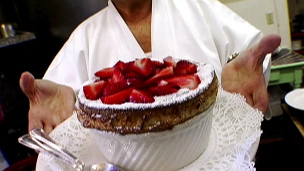 Strawberry Souffle With Alton