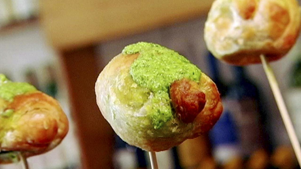 Escargot Puff Lollipop