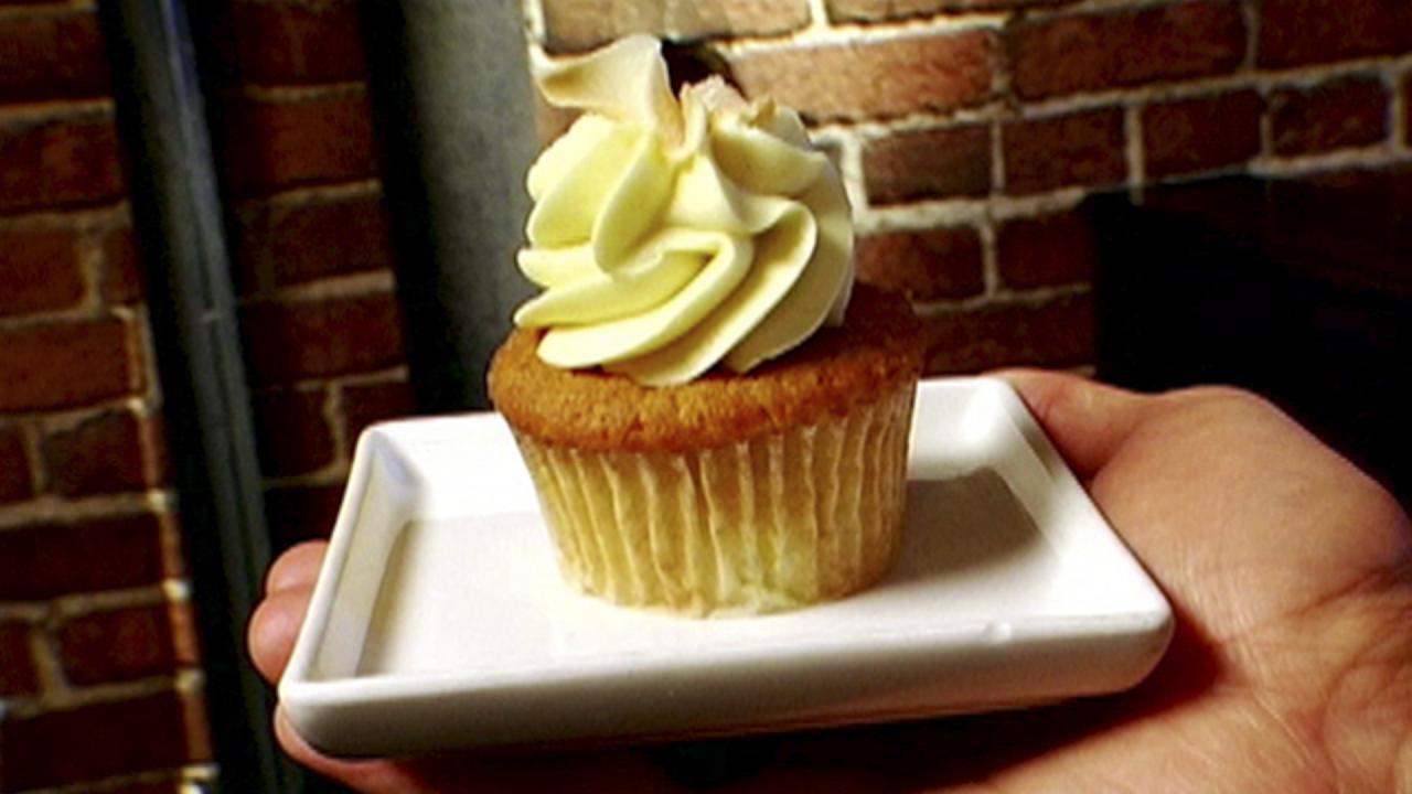 Pineapple Upside Down Cupcakes