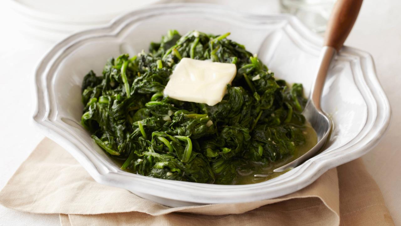 Ina's Garlic Sauteed Spinach